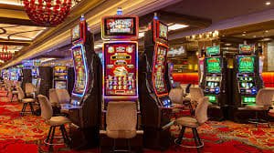 Dragon-themed slot browsing scene within the k99 entertainment platform